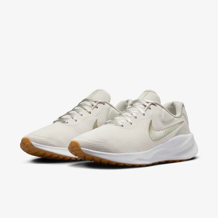 Nike Revolution 7