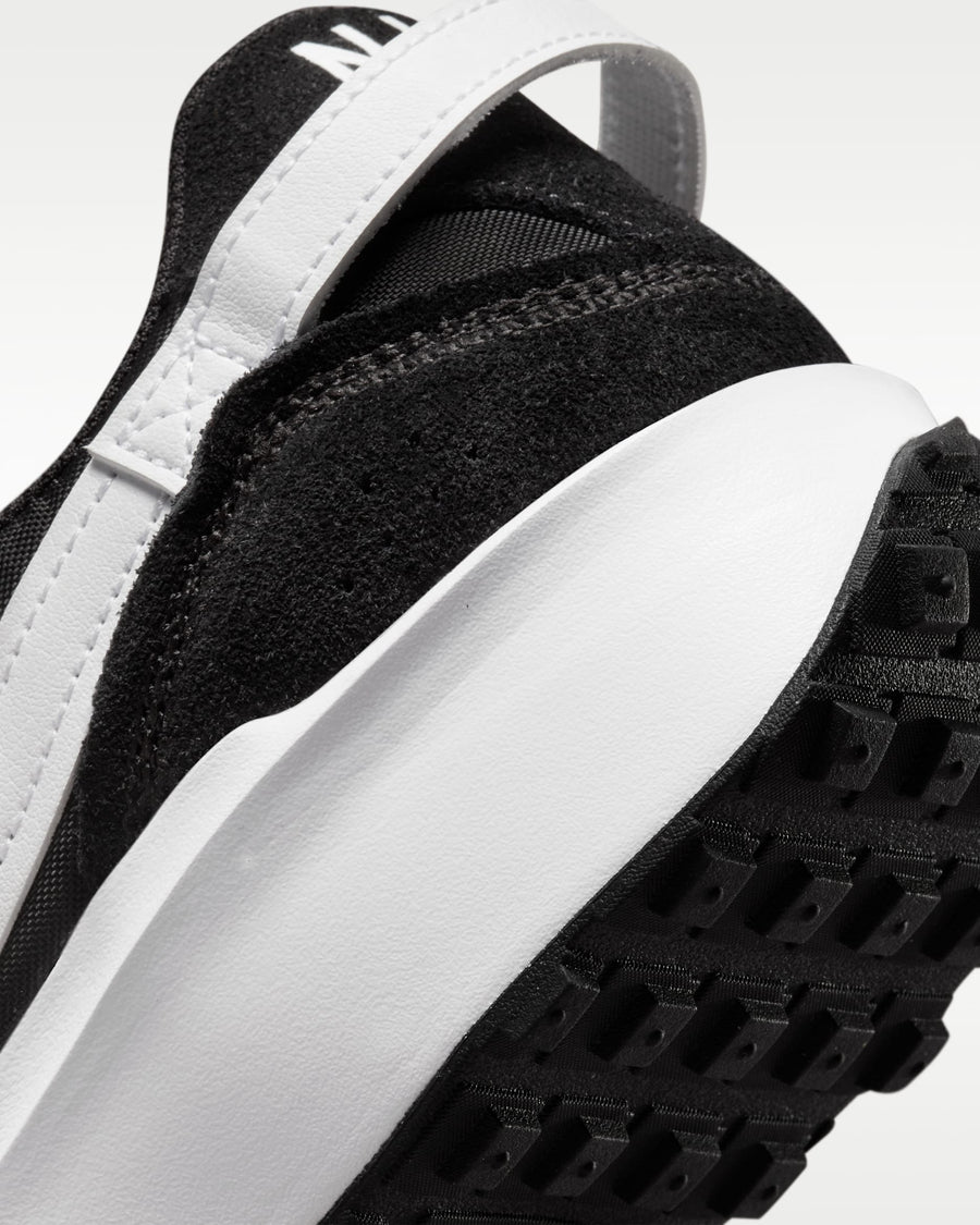 Nike Waffle Debut