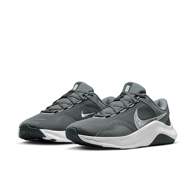 Nike Legend Essential 3 Next Nature