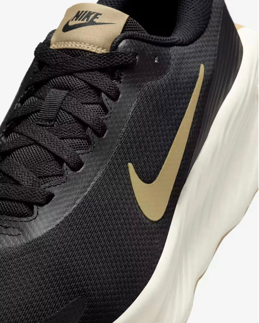 Nike Promina