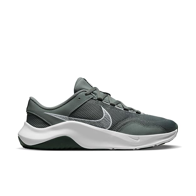 Nike Legend Essential 3 Next Nature