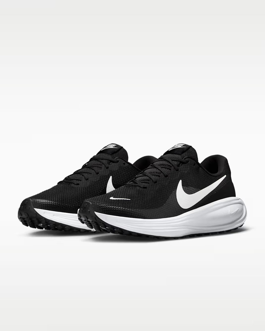Nike Revolution 8