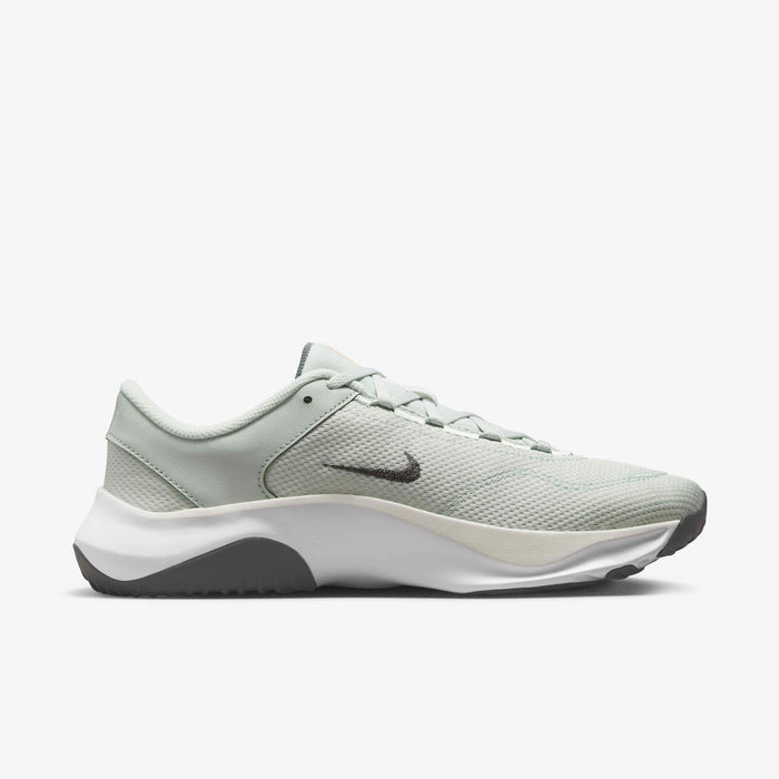 Nike Legend Essential 3 Next Nature